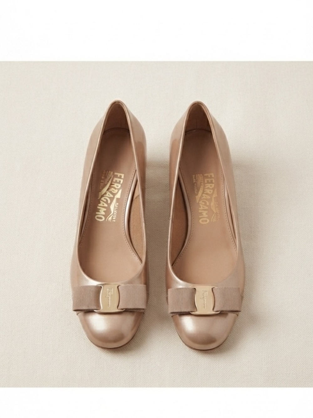 Salvatore Ferragamo Taupe Leather Vara Bow Flats - Narrow